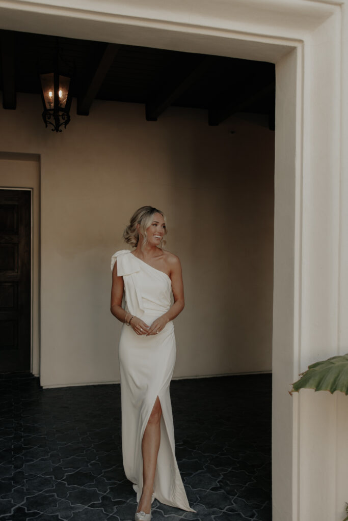 lugt Råd syg Bride-to-Be Lookbook – Champagne & Chanel