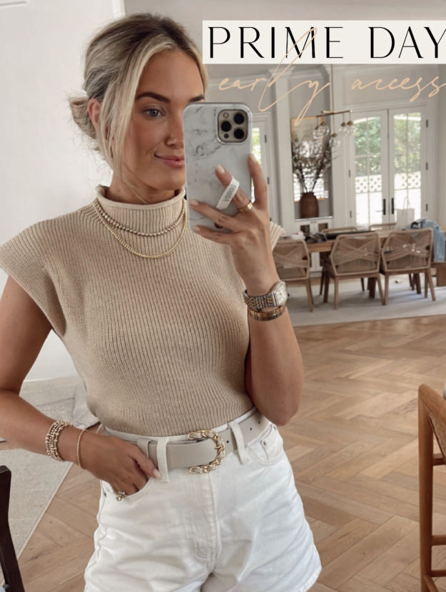 Cozy Sweaters and Coffee – Champagne & Chanel